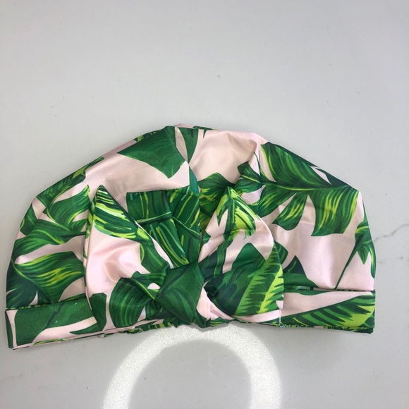 Lux Shower Cap - Picture 2 of 2